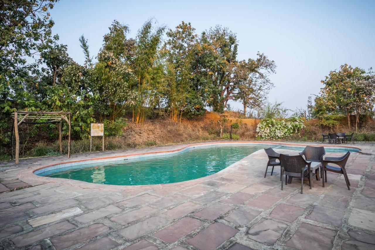 Kanha Village Eco Resort Extérieur photo