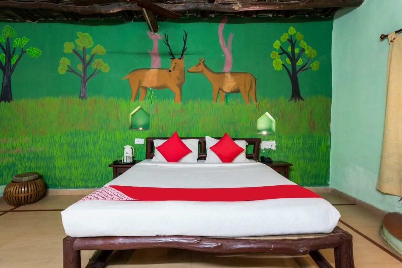 Kanha Village Eco Resort Extérieur photo