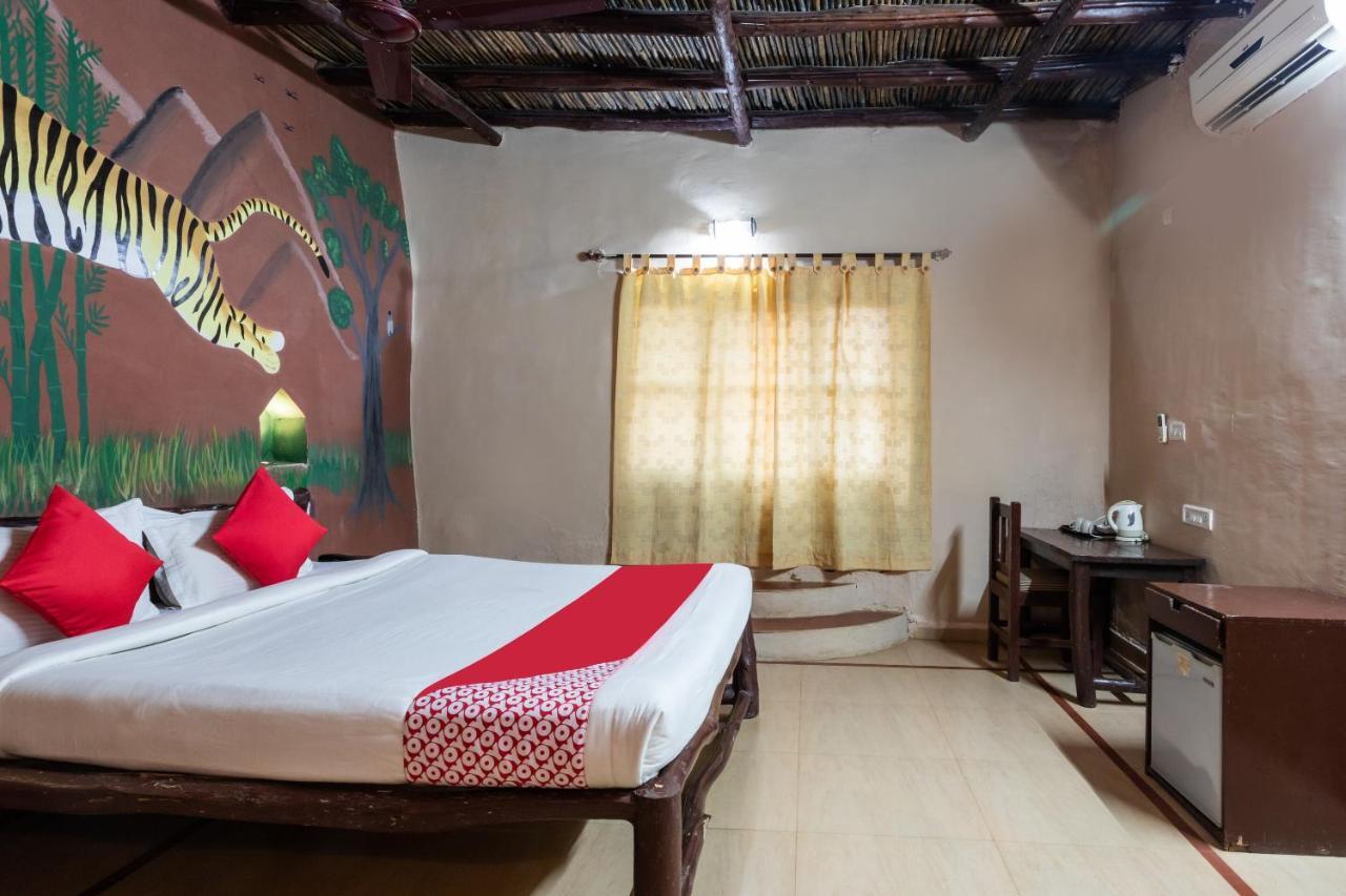 Kanha Village Eco Resort Extérieur photo